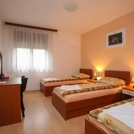 Hotel Medium