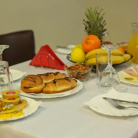 Medium Hotel 3*