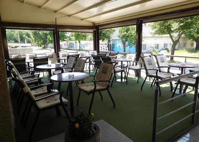 Medium Ξενοδοχείο Μόσταρ