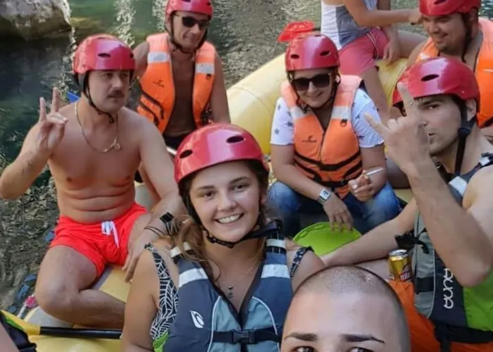 Medium Ξενοδοχείο 3*